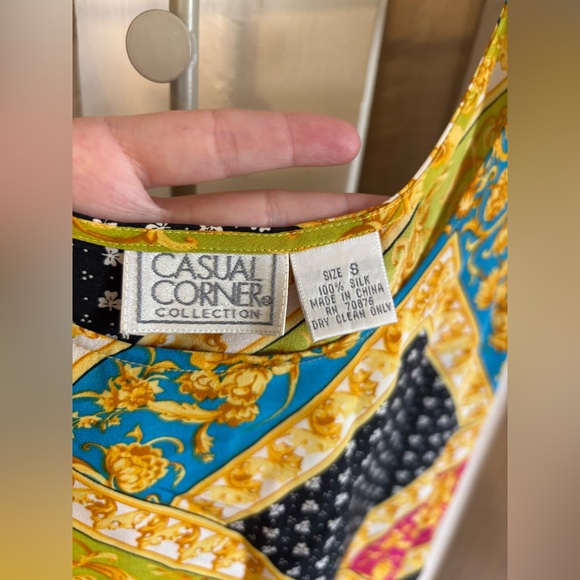 Vintage 100% Silk Tank- Small - Picture 3 of 5